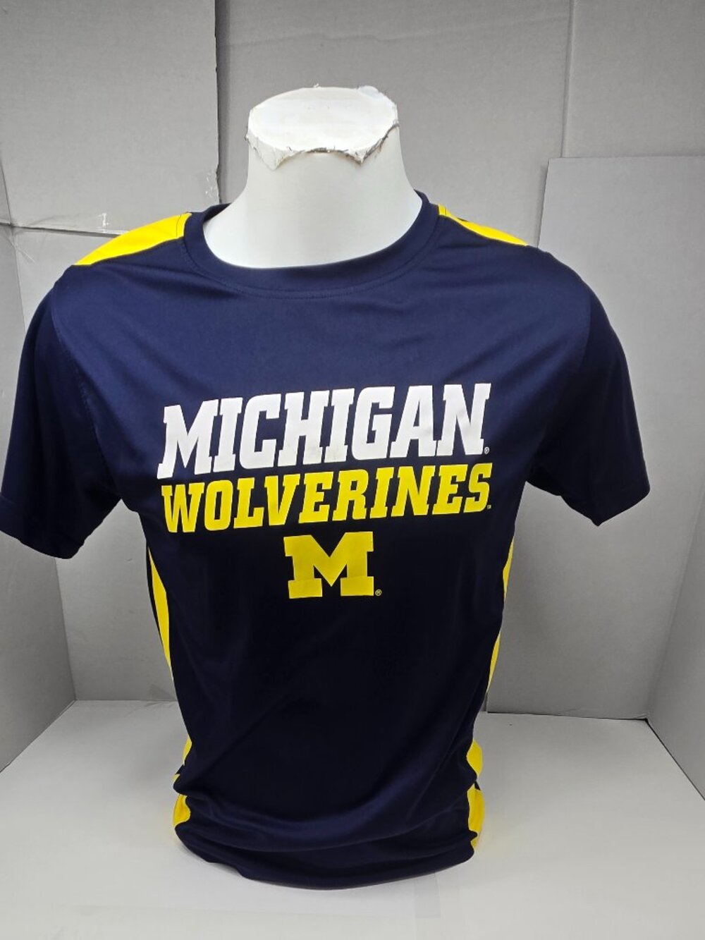 Pro Edge Michigan Wolverines Performance Shirt Men’s M NCAA